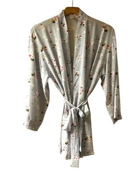 Vintage 1999 Victoria’s Secret Floral Satin Kimono Style Robe